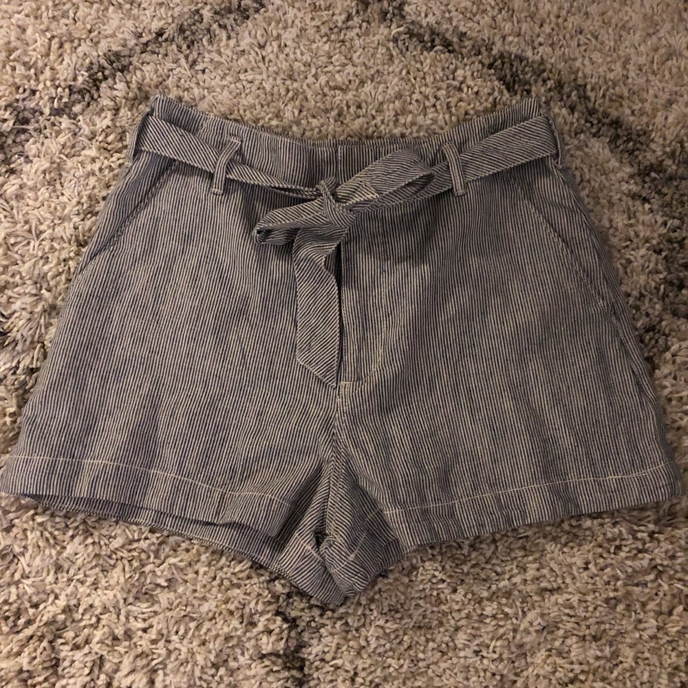 Abercrombie & Fitch Tie Waist Shorts Sz S NEW
